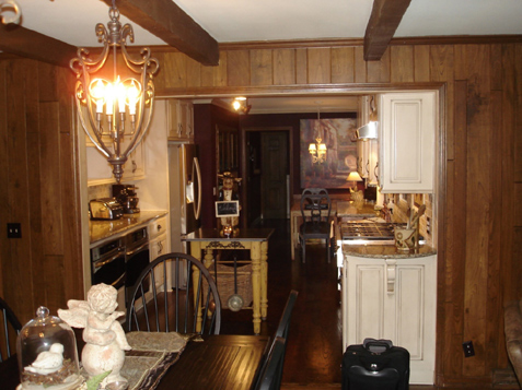Extended Overhang on countertop with support corbel